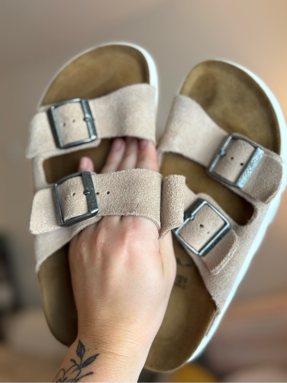 Papillio by Birkenstock Arizona Chunky Suede Platform Slides Sand size 37 Narrow - Picture 11 of 11